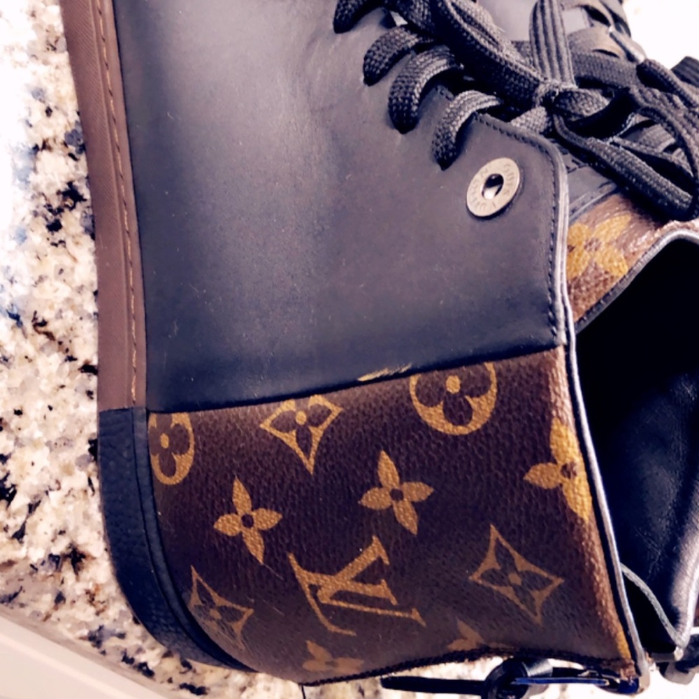 Lv sneakers